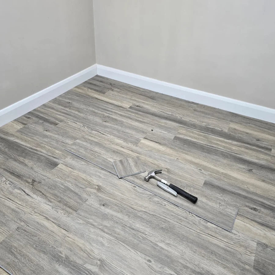 Distressed Grey Oak PREMIUM 6mm SPC Click